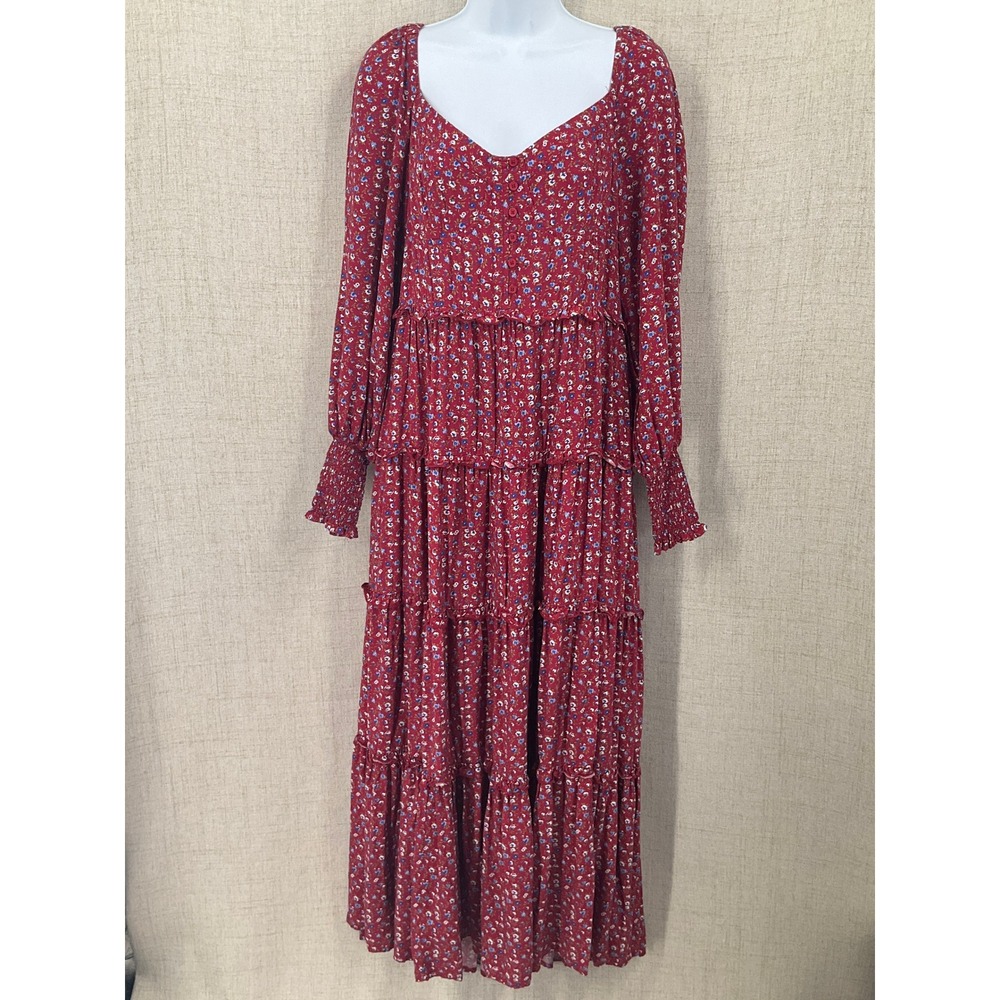In Loom Maxi Dress Womens Large Red Floral Tiered Smocked Sweetheart Cottagecore